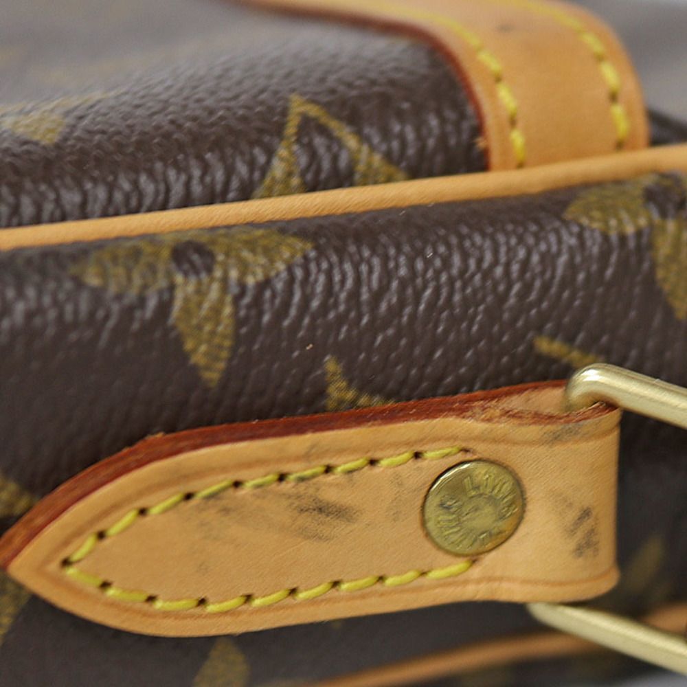 Louis Vuitton Danube Shoulder Bag Monogram - Picture 4 of 8
